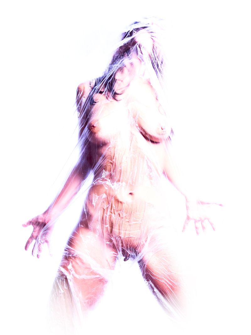 Italian model Bella Kidagakash Trapped plastic extreme poses expressions France photographer Cinaed Dane